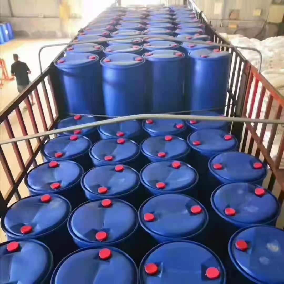 一甲胺乙醇溶液（無水）廣泛用于制藥醫(yī)藥中間體農(nóng)藥石化助劑添加劑等